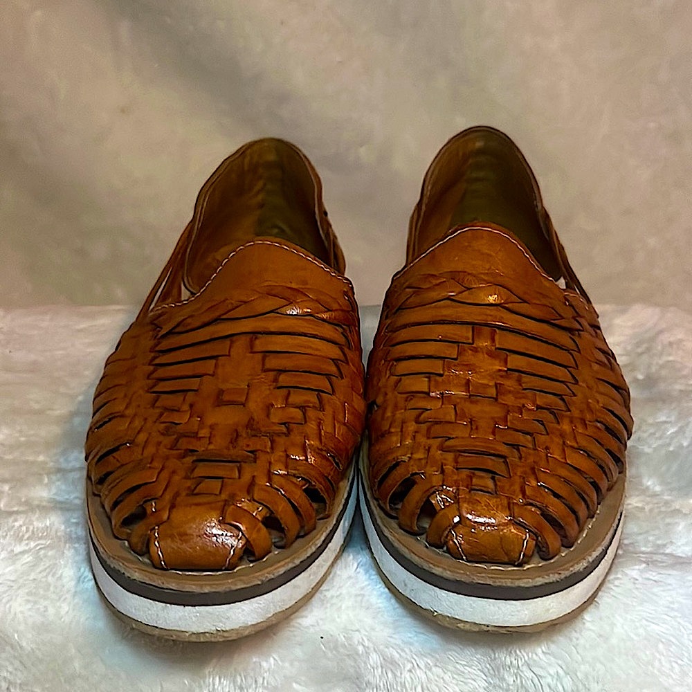 Women's Huarache Sandal Sz 8